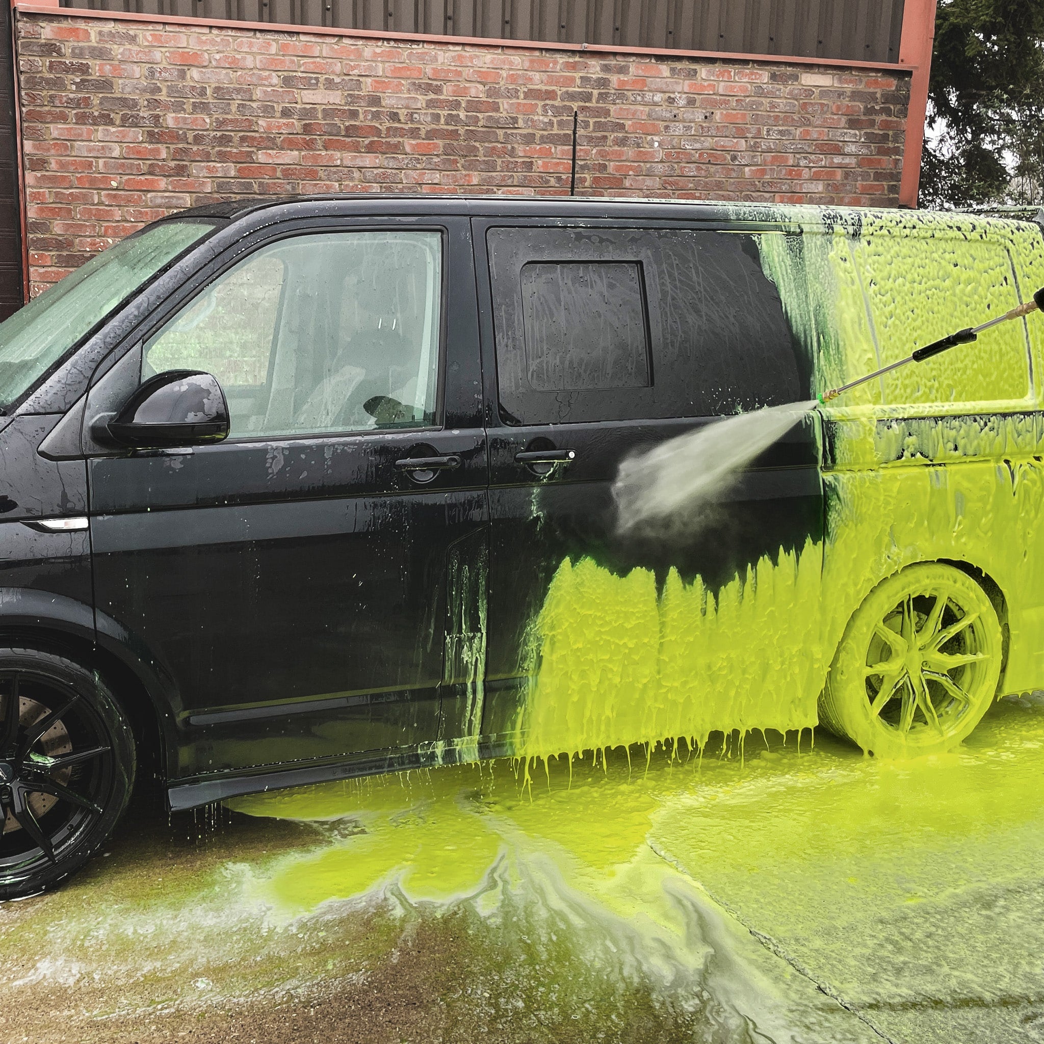 Glo | Yellow Snow Foam