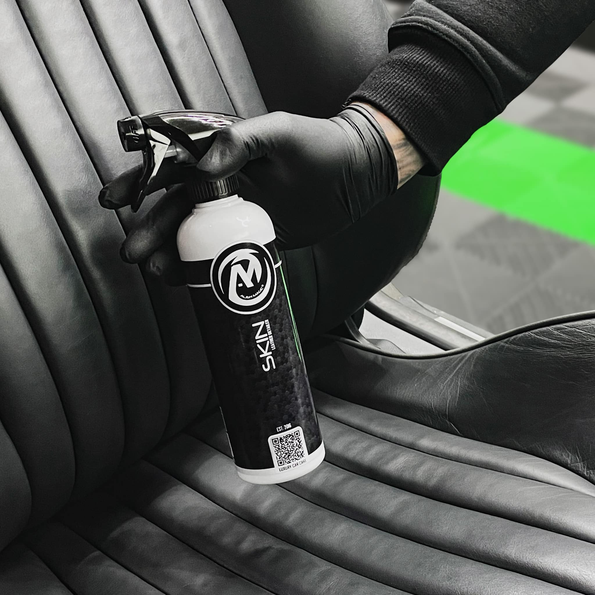 Skin | Leather Detailer